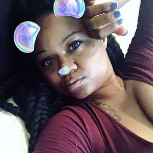 Meet your Posher, Anissa